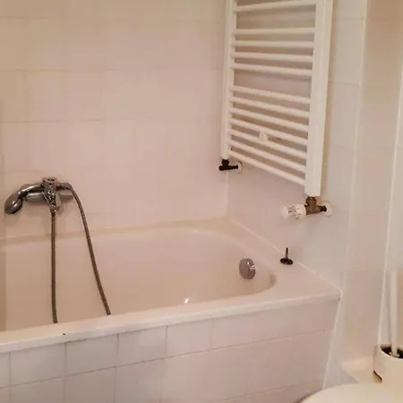 Im Blauen Haus In Appartamento Putbus