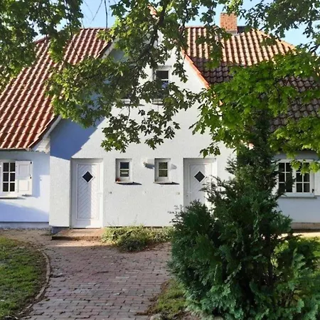Im Blauen Haus In Apartment Putbus